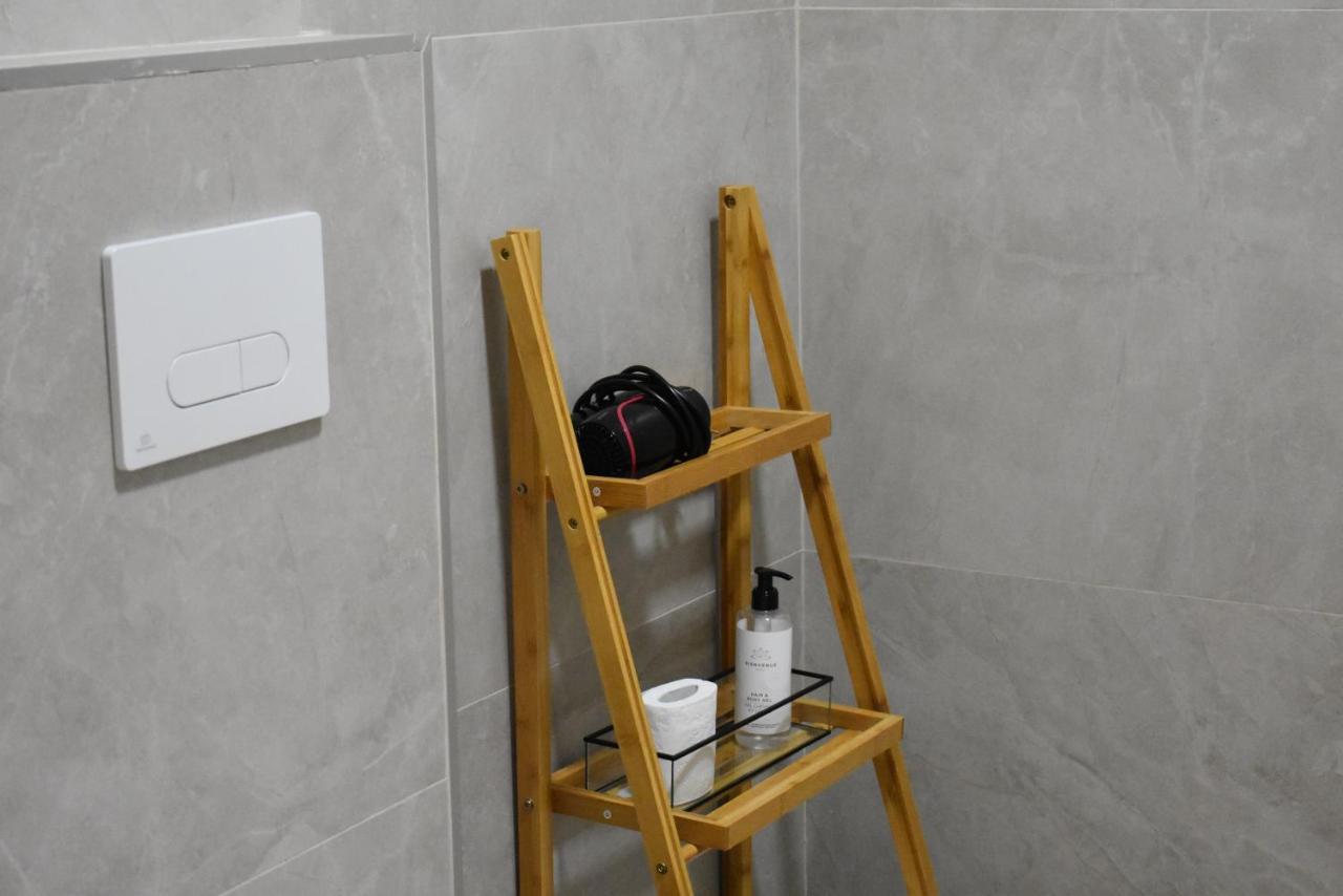 Tam Serviced Apartment Shallvaret Central District Tirana Exterior foto
