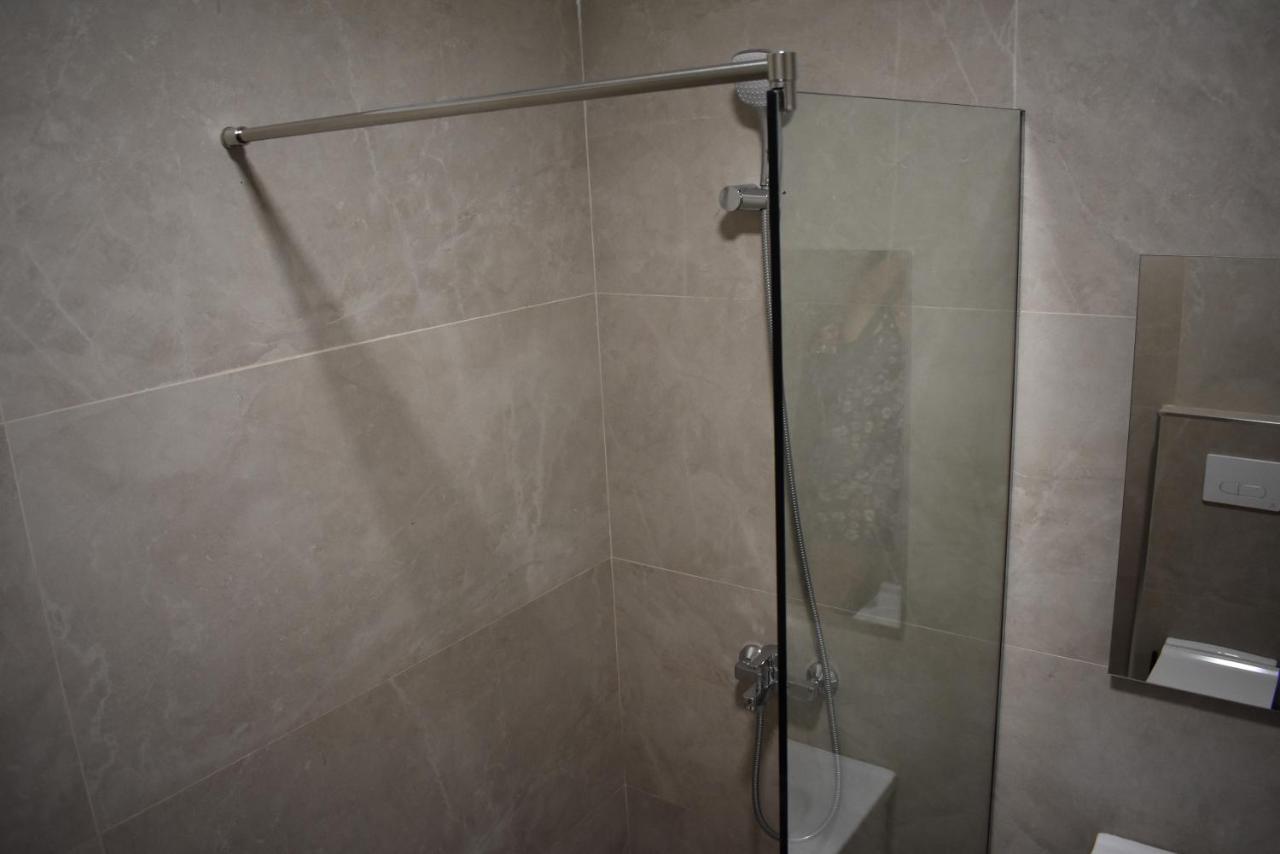 Tam Serviced Apartment Shallvaret Central District Tirana Exterior foto